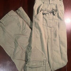 Women’s  Olive Cargo Pants